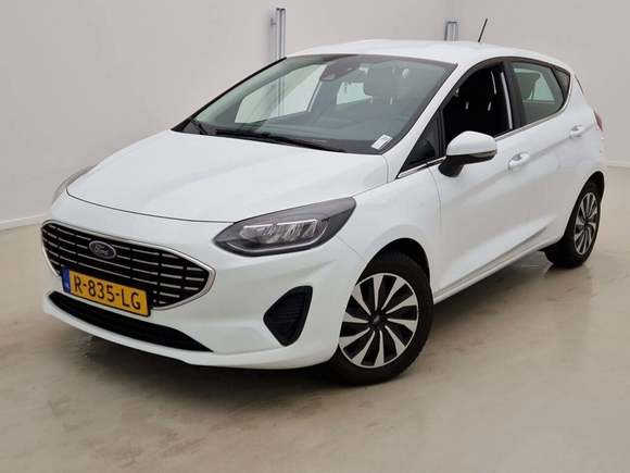 Pogled od napred levo