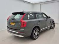 Pogled od pozadi desno