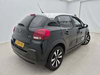 Pogled od pozadi desno