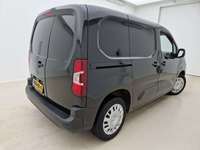 Aanzicht achter rechts