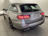 Widok z tyłu po stronie lewej