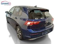 Vue de l’arrière gauche