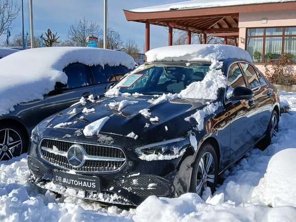 Náhled zpředu zleva