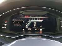 Pohled na přístrojovou desku