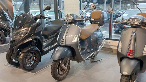 Vue de l’avant gauche