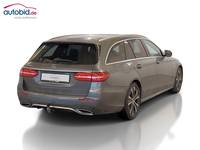 Vue de l’arrière droit