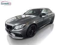 Vue de l’avant gauche