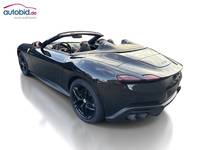 Vue de l’arrière gauche