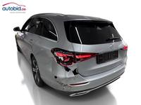 Vue de l’arrière gauche