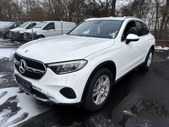 Vue de l’avant gauche