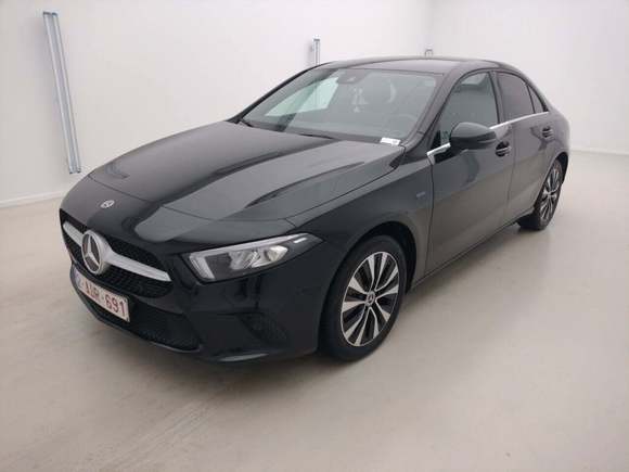 Vista anteriore sinistra