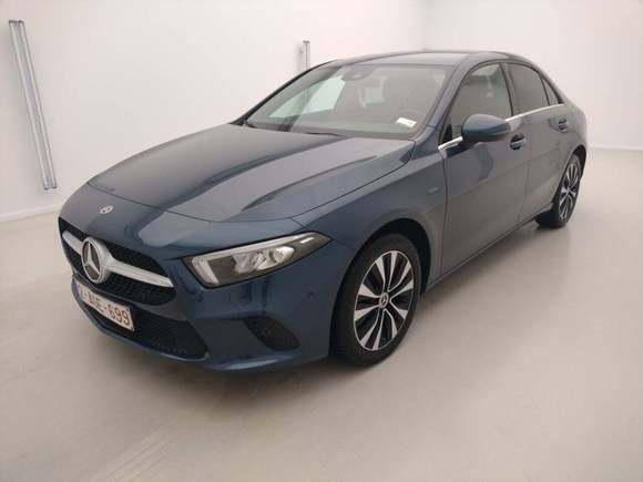 Vista anteriore sinistra