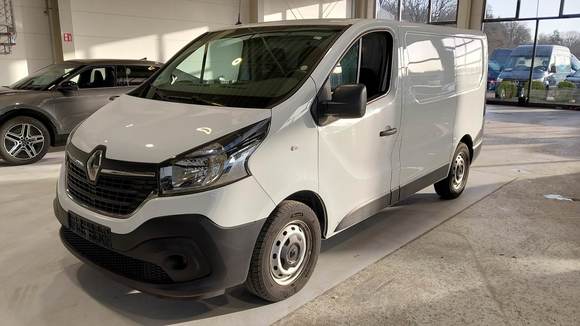 Pogled od napred levo