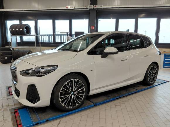 Vaizdas iš priekio kairės