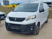 Pogled od napred levo