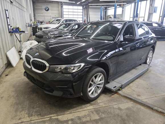 Pogled sprijeda lijevo