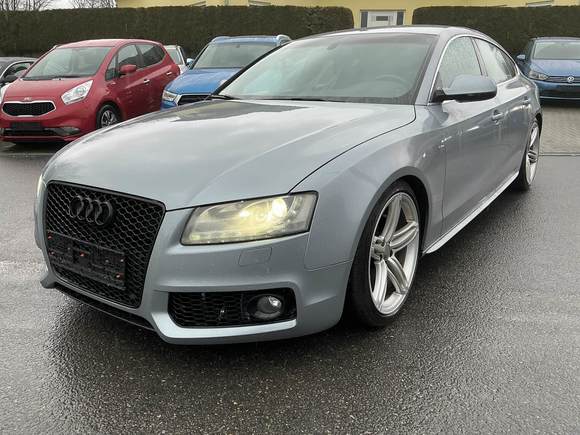 Вид спереди слева