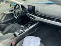 Вид на салон