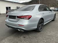 Вид сзади справа