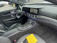 Вид на салон