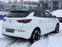 Pogled od pozadi desno