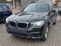 Pogled od napred levo