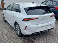 Pogled od pozadi levo