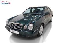 Pogled od napred levo