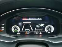 Pogled na kombinovani instrument