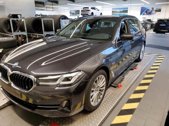 Náhled zpředu zleva