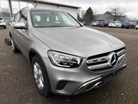 Pogled desno spredaj