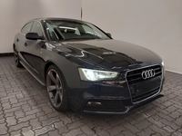 Pogled desno spredaj