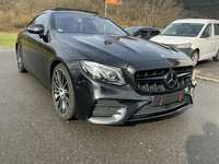 Náhled zpředu zprava