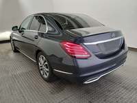 Pogled od pozadi levo