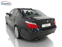 Pogled od pozadi levo