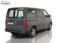 Vaizdas iš galo dešinės