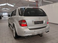 Pogled od pozadi levo