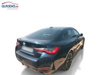 Aanzicht achter rechts