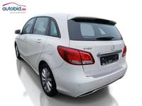 Aanzicht achter links