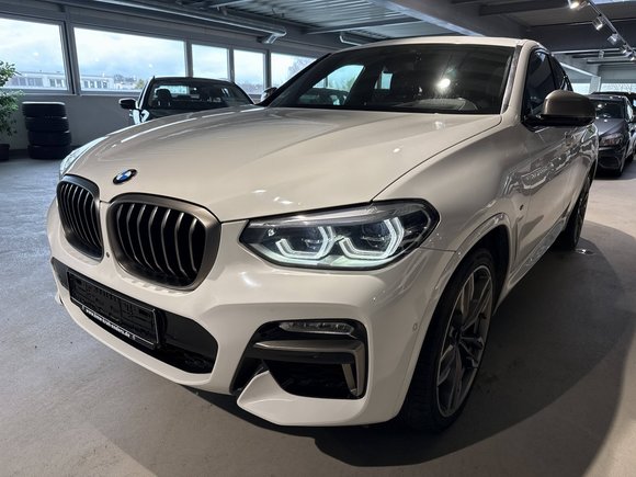 Pogled od napred levo