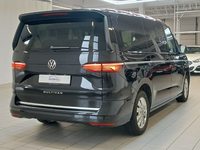 Pogled od pozadi desno