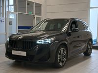 Pogled od napred levo