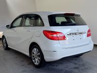 Aanzicht achter links