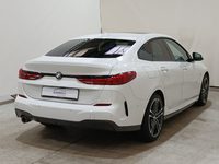 Aanzicht achter rechts