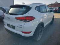 Pogled od pozadi desno