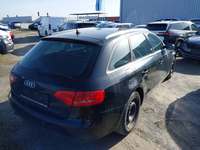 Pogled od pozadi desno