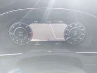 Pogled na kombinovani instrument