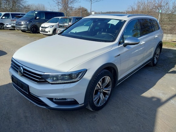 Pogled od napred levo