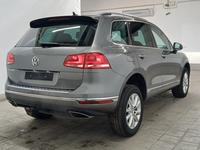 Aanzicht achter rechts