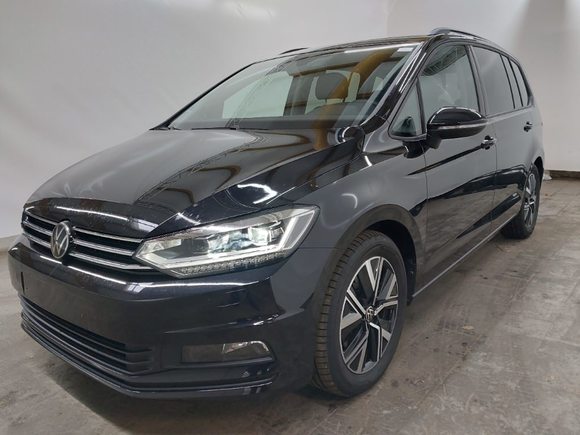 Pogled od napred levo